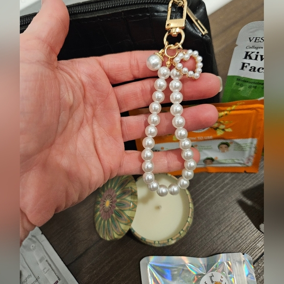 Skincare Set with Black Cosmetic Bag - Picture 13 of 15